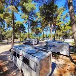 Porton Nature Hideouts Pitches