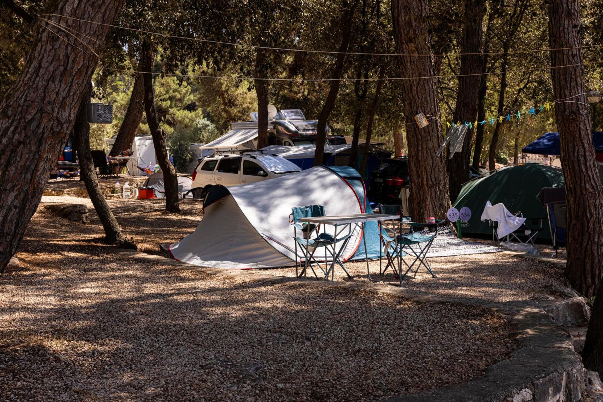 Porton Nature Hideouts Pitches
